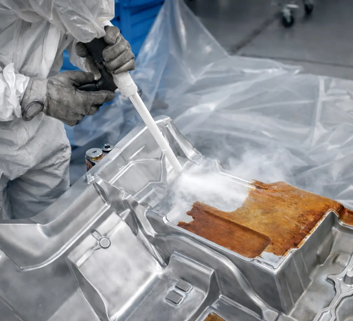 Dry ice blasting — field operation