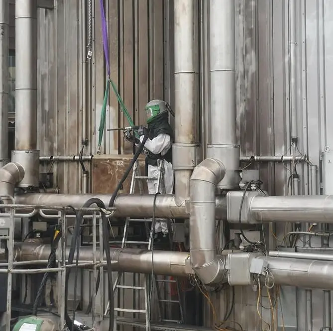 Dry ice blasting — field operation