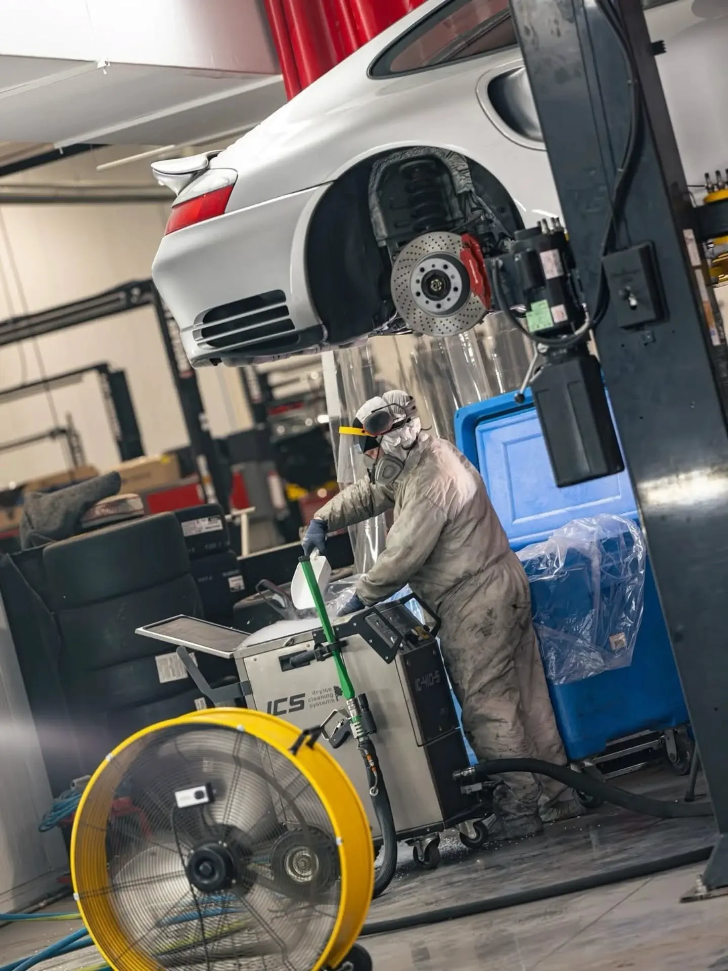 Dry ice blasting — field operation