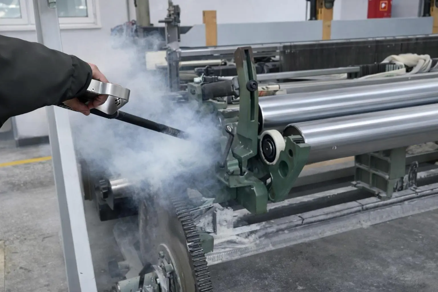 Dry ice blasting — field operation